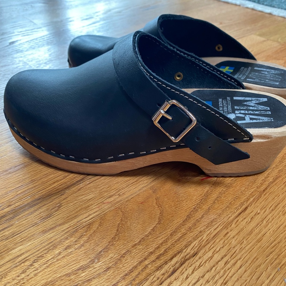MIA Clogs 9